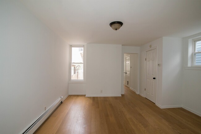 Building Photo - 159 Arlington Ave