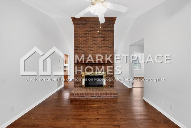 Building Photo - 1119 Roper Mountain Rd