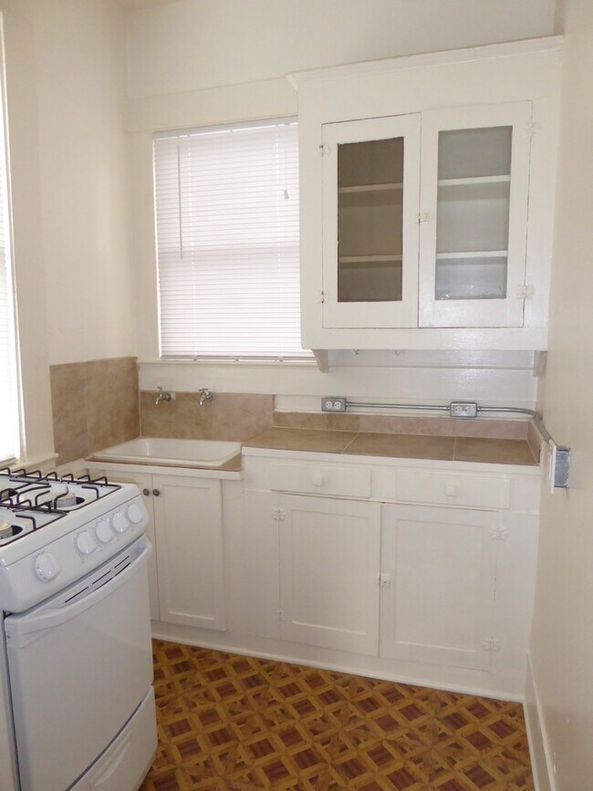 Building Photo - Studio loft in Alta Vista