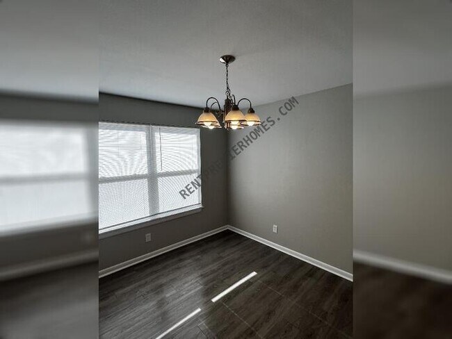 Building Photo - 1908 War Eagle Dr