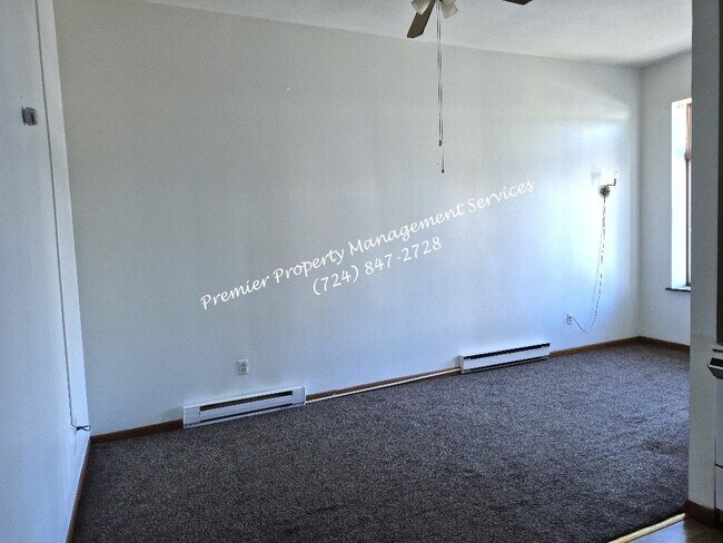 Building Photo - 518 W Cunningham St