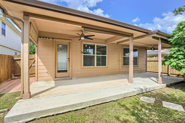 Building Photo - 12307 Waterford Run Way