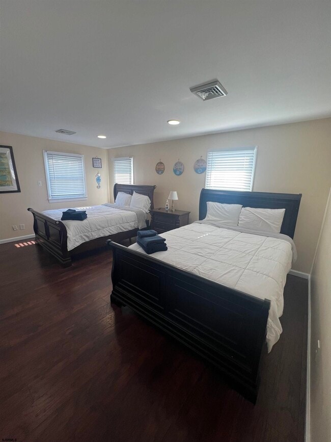 Building Photo - 239 N Derby Ave