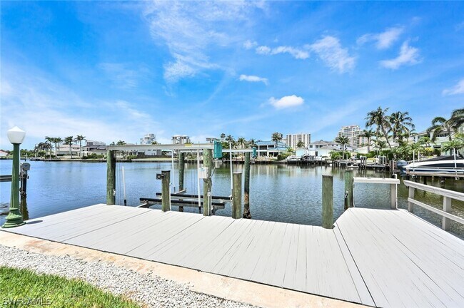 Building Photo - 4231 Crayton Rd