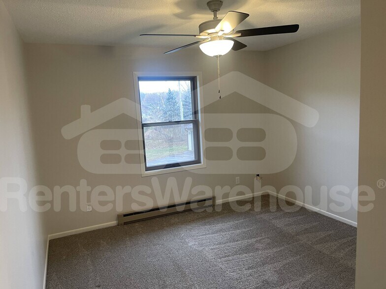 Building Photo - 3602 10th Ln NW