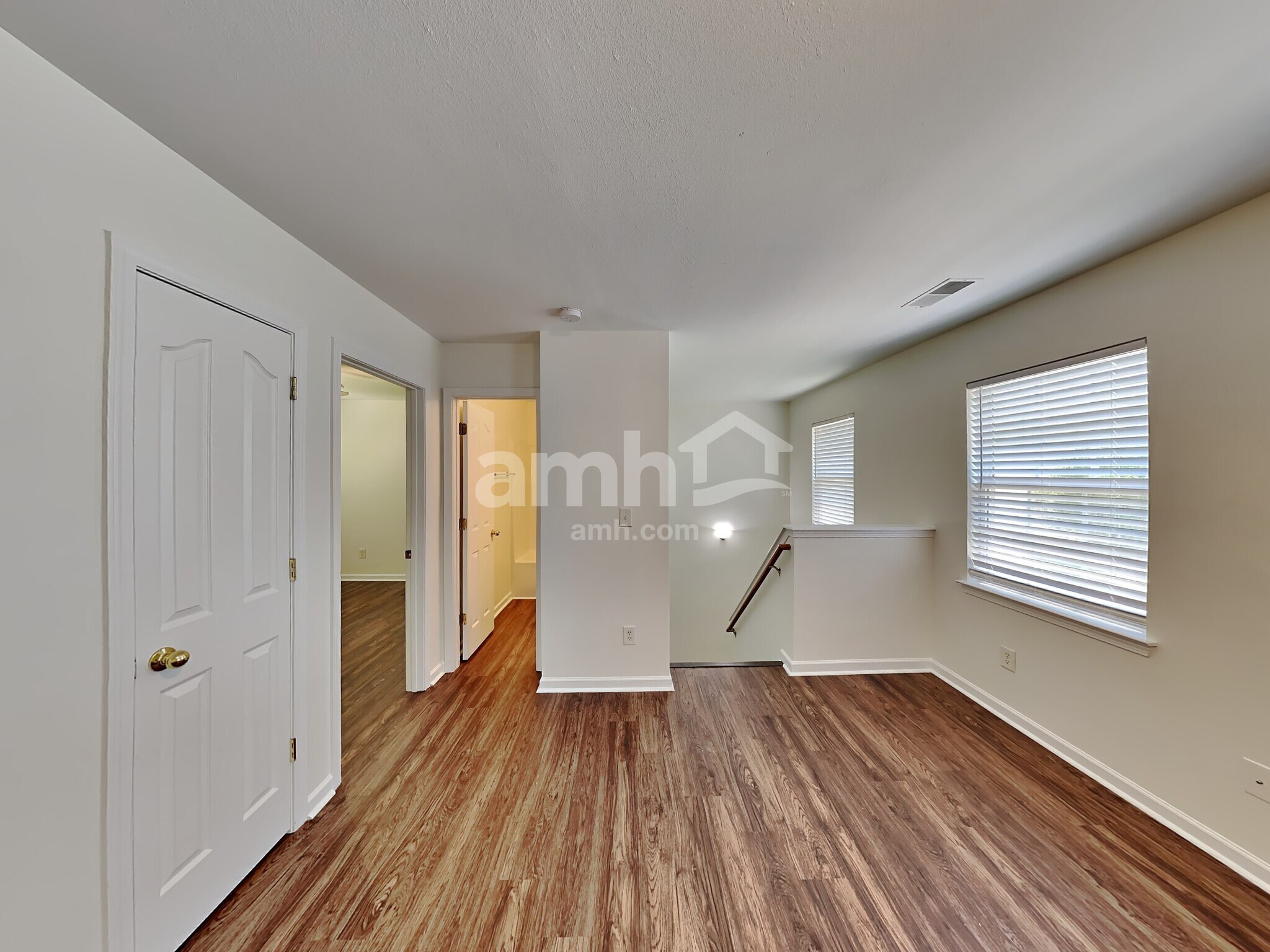 Building Photo - 3801 Wingdale Ct