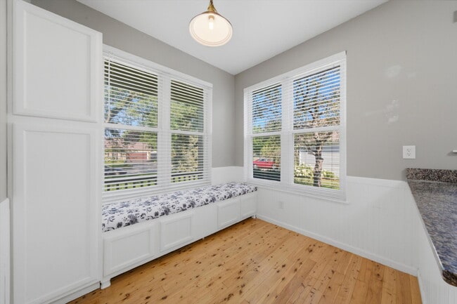 Building Photo - Updated Two-Story with Granite Kitchen, Deck, and Fully Fenced Yard