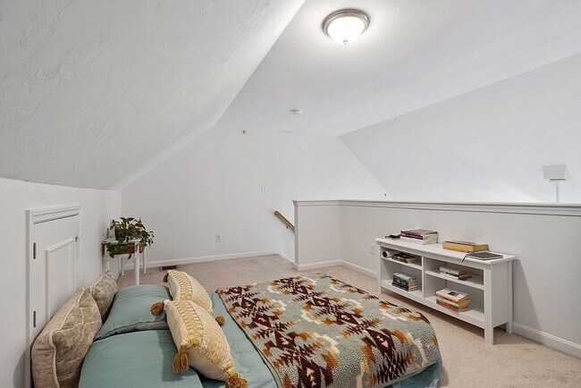Building Photo - 11 Merrimac Way