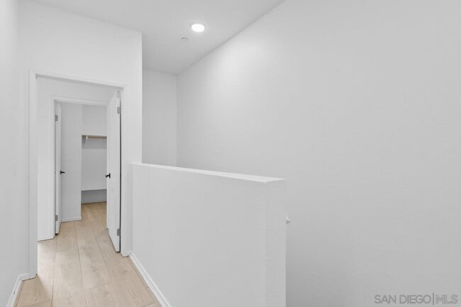 Building Photo - 5212 Beachfront Cove