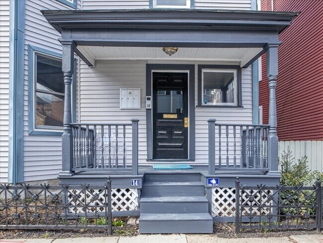 Building Photo - 14 Haverford St