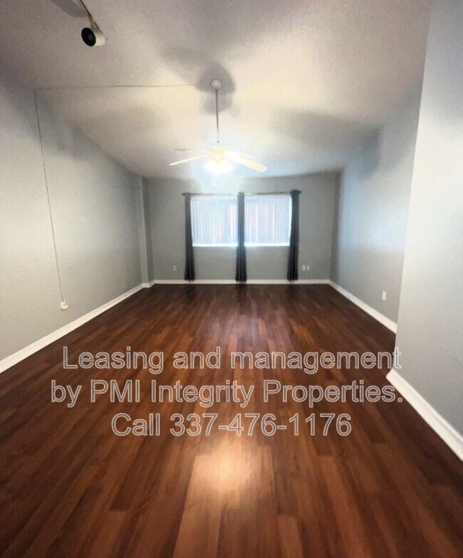 Building Photo - 11550 Southfork Ave
