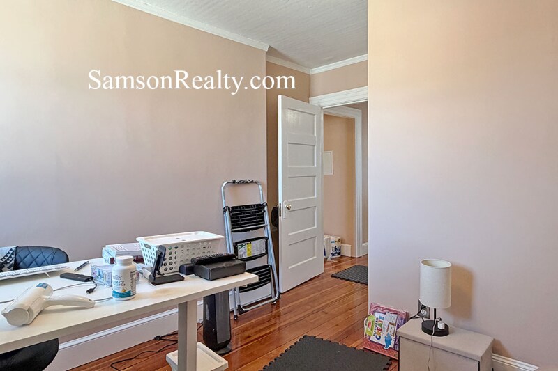 Building Photo - 135 Glenwood Ave