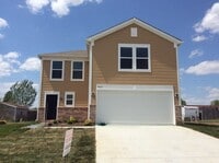 Building Photo - Columbus IN - 3 br with loft
