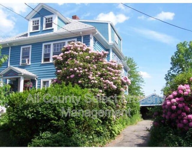 Building Photo - 14 Hosmer St