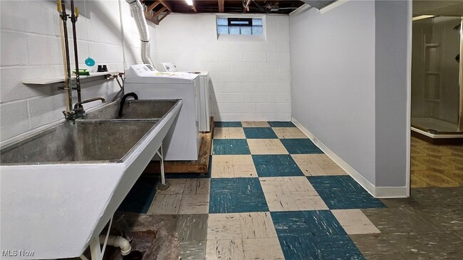 Building Photo - 70 Sunnycliff Dr