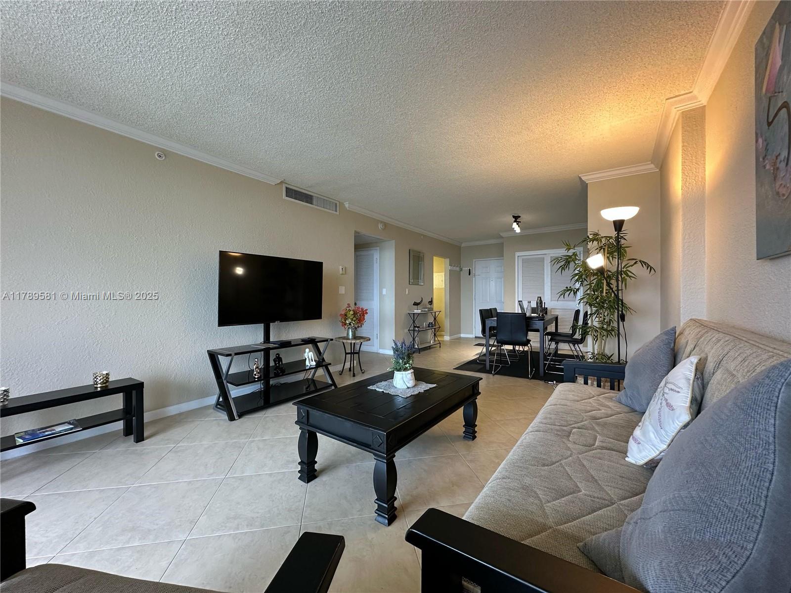 Building Photo - 2501 S Ocean Dr