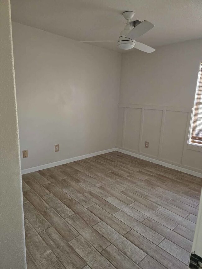 Building Photo - Avenue A Ranch