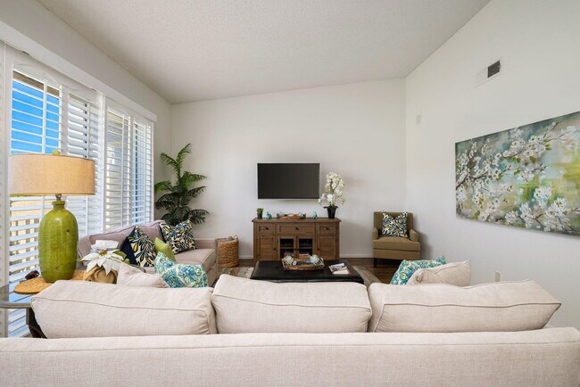 Building Photo - 55553 Winged Foot