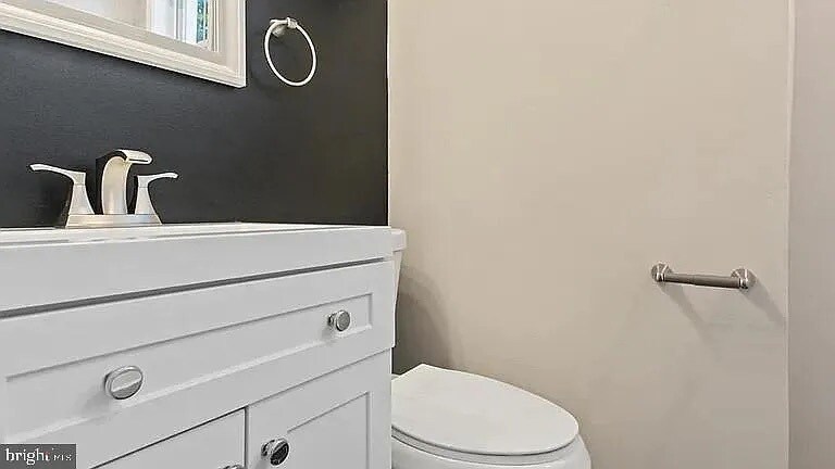 Building Photo - 2336 Pierce St