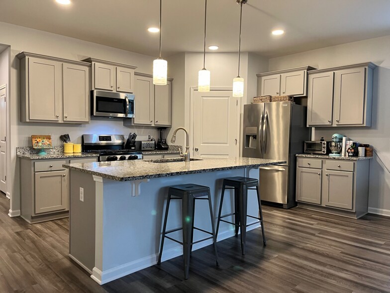 Building Photo - 5012 Paddy Fld Wy