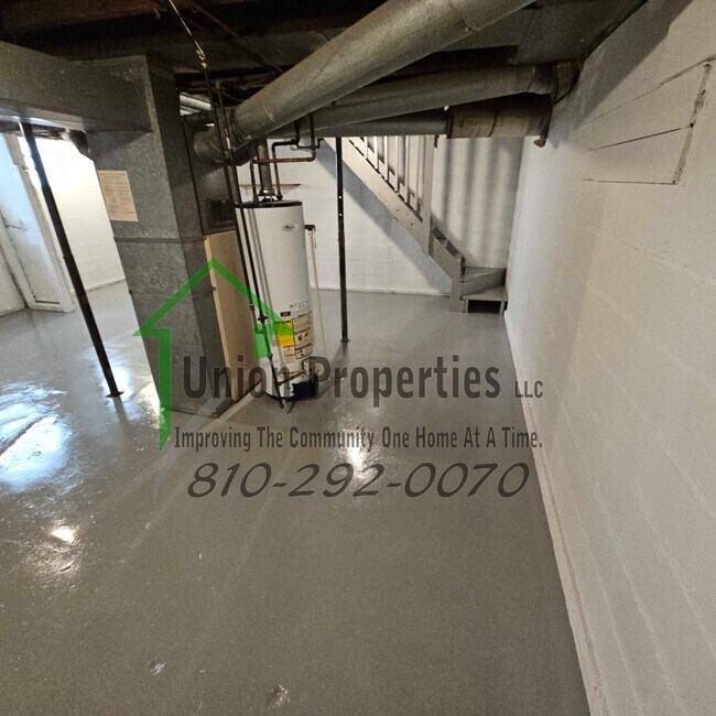 Building Photo - 516 Glenwood Ave