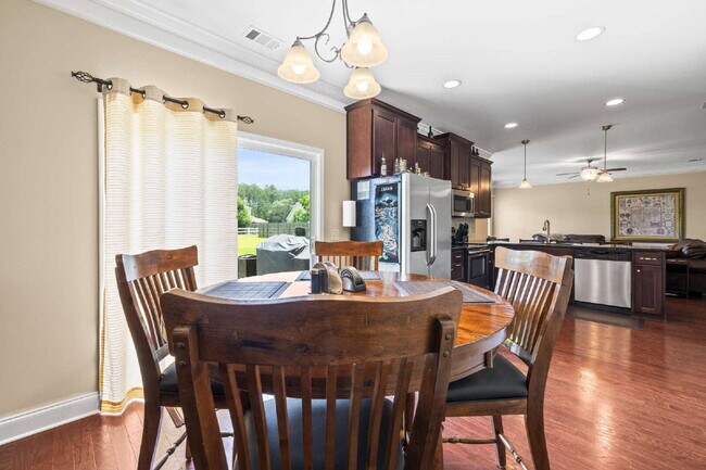 Building Photo - Spacious 5-Bedroom Home for Rent in Rincon!