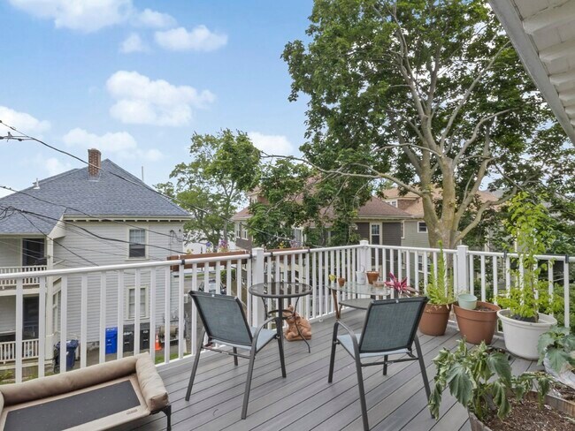 Building Photo - 195 Savin Hill Ave