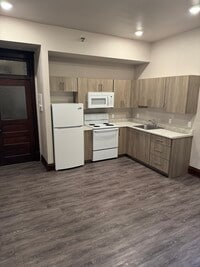 Building Photo - Western Building