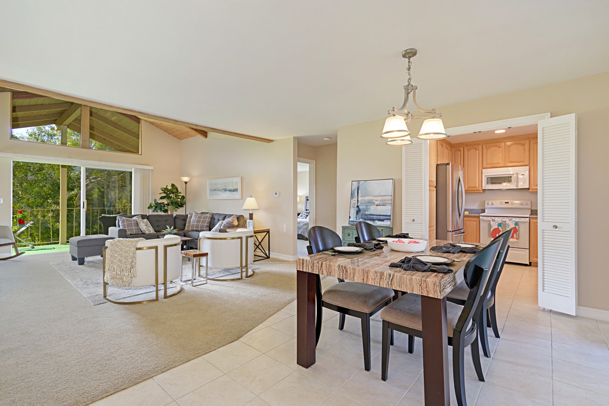 Living room and dining room - 1880 Fairway Circle Dr