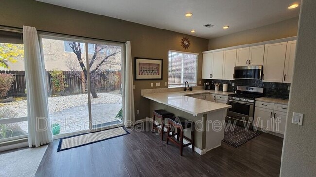 Building Photo - 10522 Eagle Falls Way