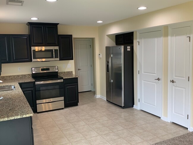 Building Photo - 131 Bobbys Branch Rd