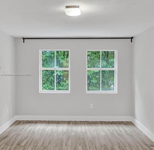 Building Photo - 1 Alhambra Cir