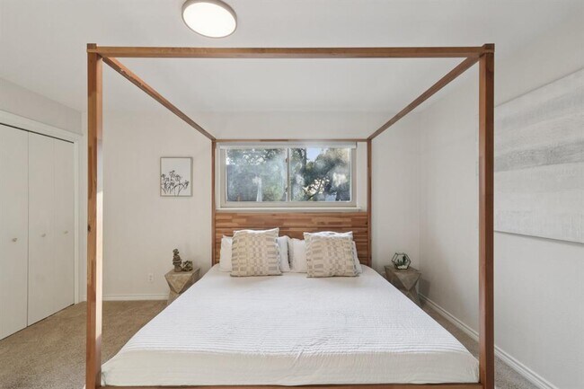 Building Photo - 11500 Sterlinghill Dr
