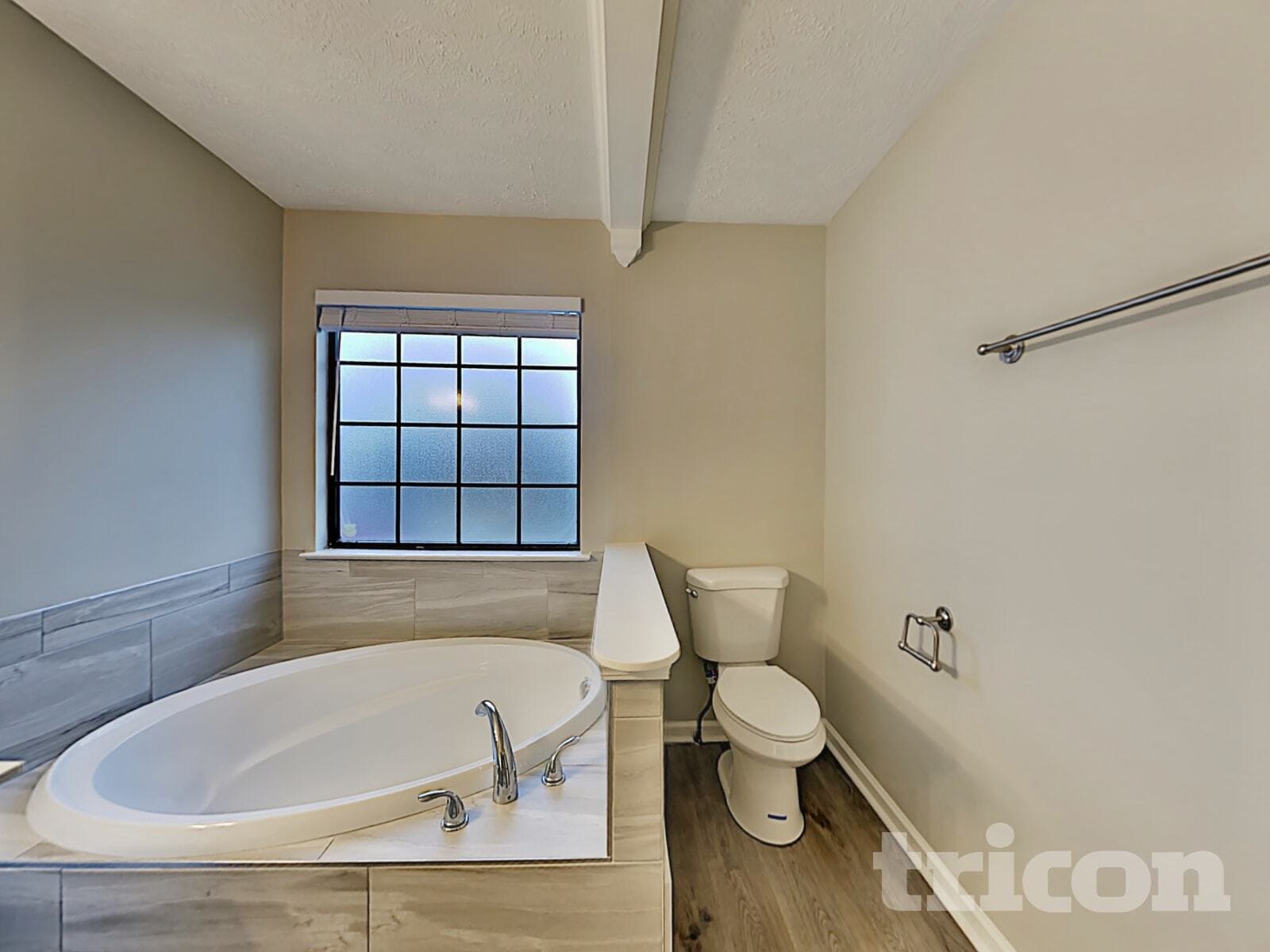 Building Photo - 316 Pine Ridge Ln