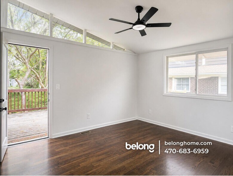 Building Photo - 1735 Alvarado Terrace SW