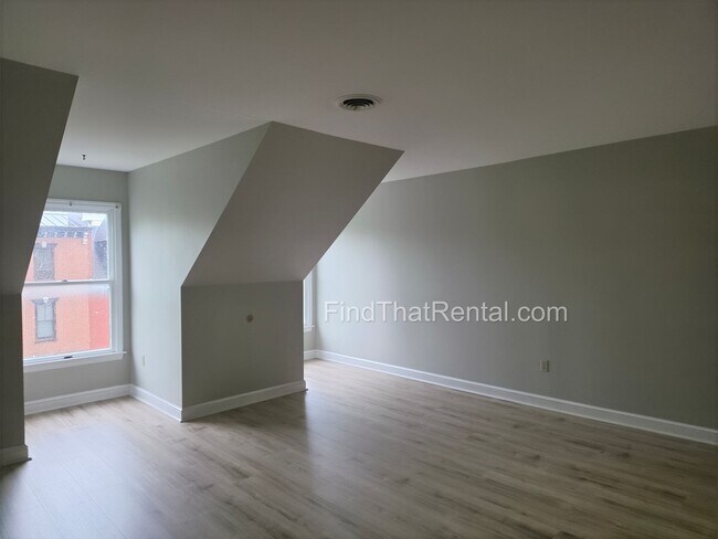 Building Photo - 34 S Hanover St