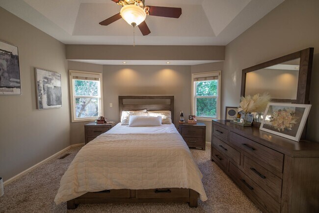 Building Photo - 5 Bedroom, 3 Bathroom house with completed...