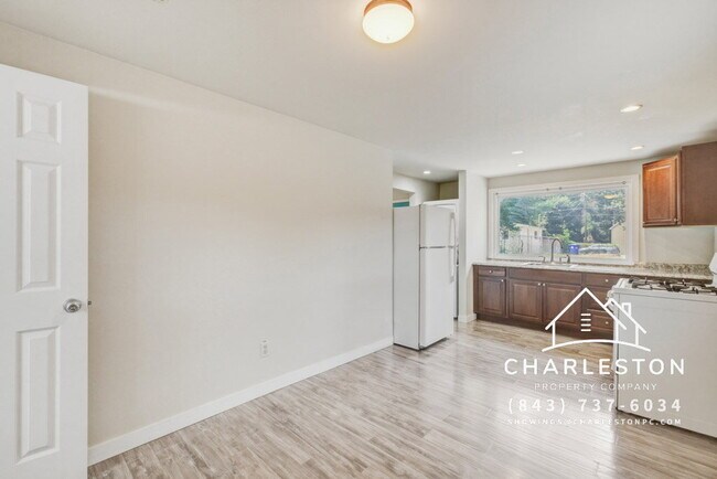Building Photo - 1833-C Orangeburg St - Available Now