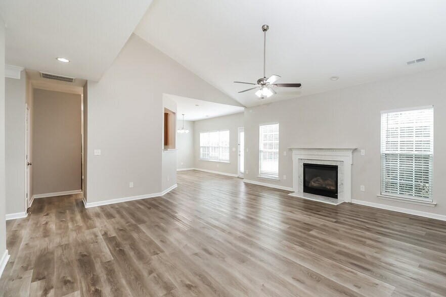 Building Photo - 4405 Spring Frost Ct