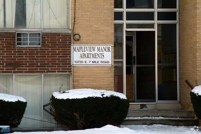 Building Photo - Mapleview Manor