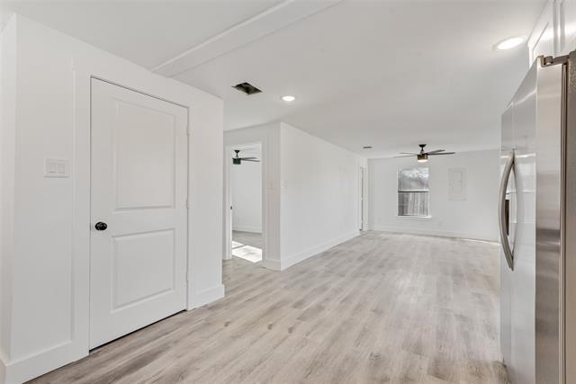 Building Photo - 303 W Broad St