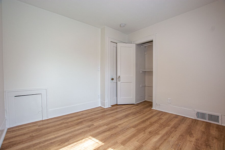 Building Photo - 106 N 38th St