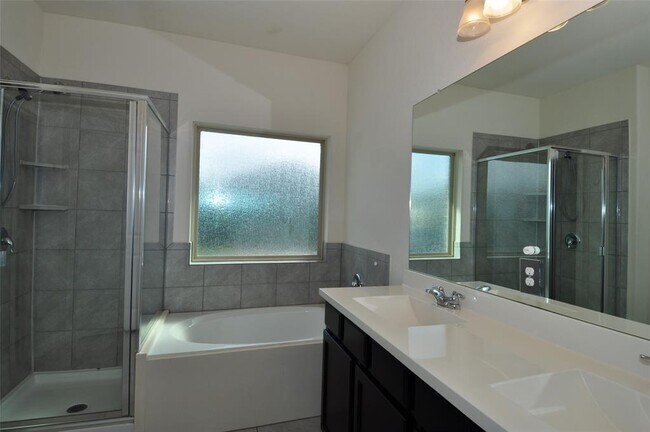 Building Photo - 14008 Cantata Ln