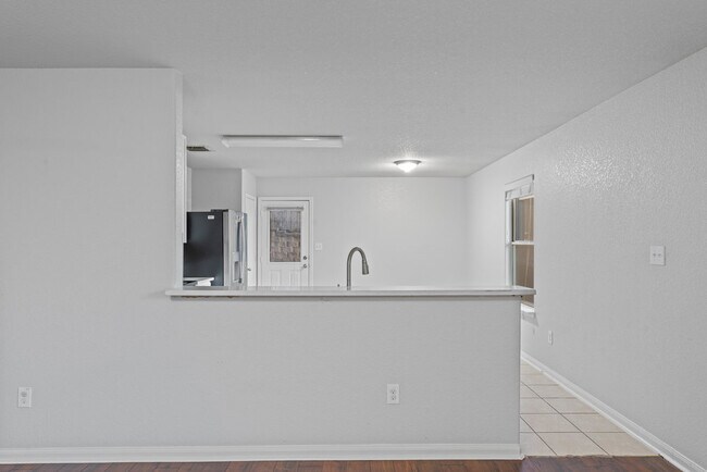 Building Photo - 10926 Acorn Canyon