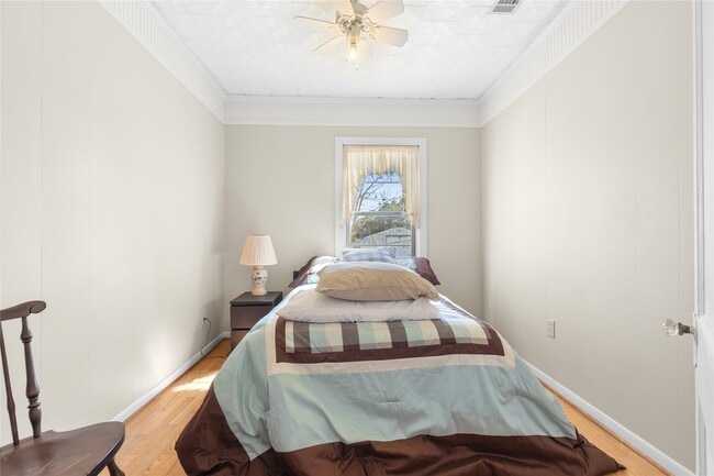 Building Photo - 18218 Buck Rd