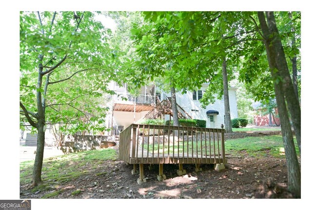 Building Photo - 3885 Waterford Dr