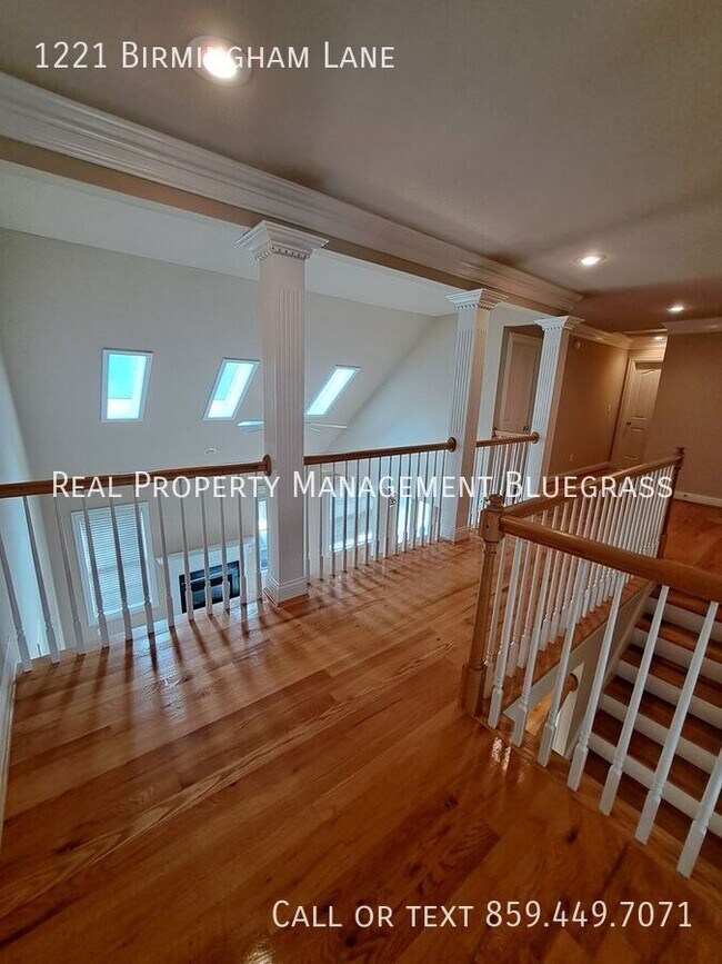 Building Photo - 1221 Birmingham Ln
