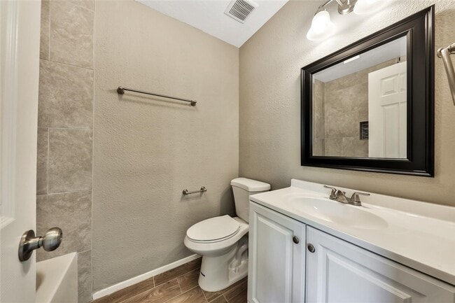 Building Photo - 9814 Appleridge Dr