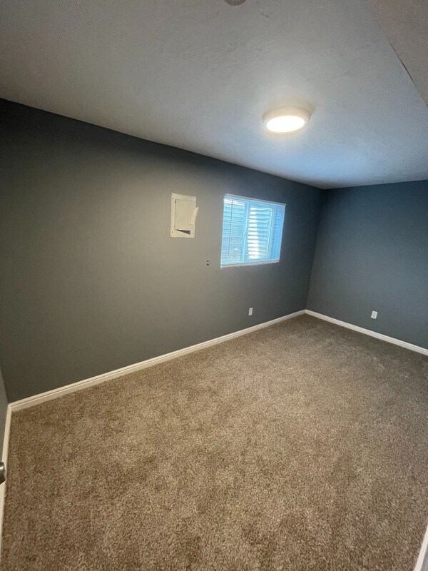 Building Photo - 2861 Cayenne Dr