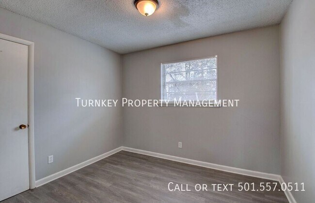 Building Photo - 7307 Knollwood Rd